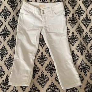 White Rewind Capri Pants